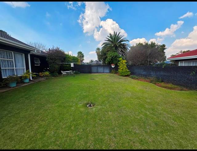 4 BEDROOM HOUSE FOR SALE IN MEYERTON EXT 6